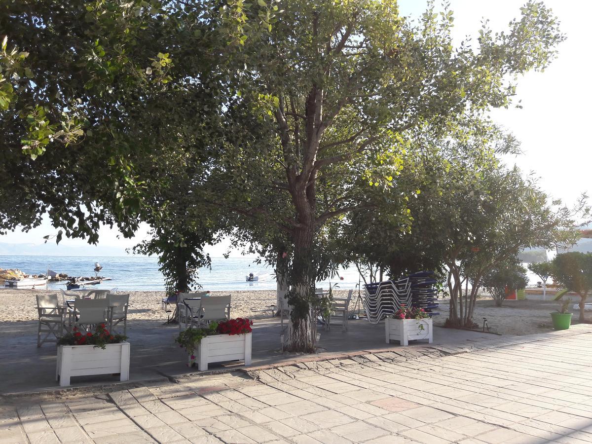 Hotel Prinos Exterior photo